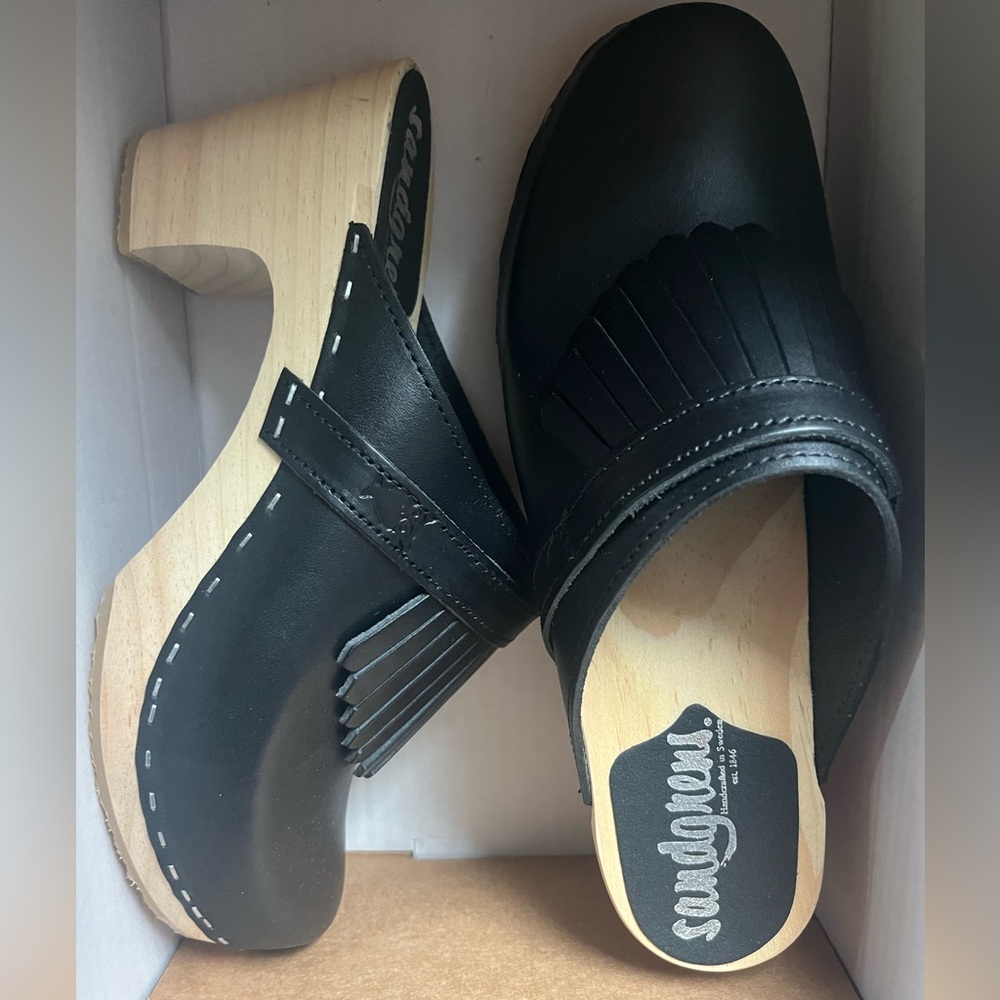 Women’s Sandgrens Swedish Clog Mule-Venice Size 40